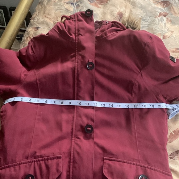 Helly Hansen winter coat - Picture 3 of 8